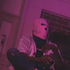 聆聽 UV Scutti、觀看音樂影片、閱讀小傳、查看巡演日期等！