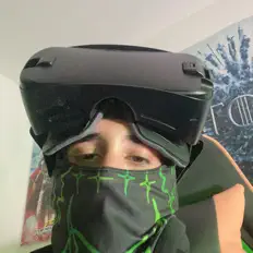 neeliを聴いたり、ミュージックビデオを鑑賞したり、経歴やツアー日程などを確認したりしましょう！