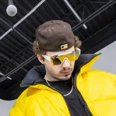 Poslechněte si interpreta Alaunt, sledujte hudební videa, přečtěte si životopis, podívejte se na data turné a další informace.