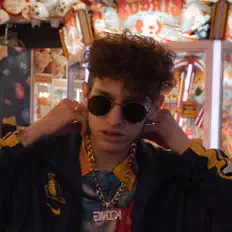 收听 Dzejk 47、观看音乐视频、阅读小传、查看巡演日期等 ！