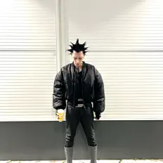 Ricky Sixxを聴いたり、ミュージックビデオを鑑賞したり、経歴やツアー日程などを確認したりしましょう！