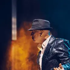 Escucha a Mr.Precious, mira vídeos musicales, lee la biografía, consulta fechas de giras y mucho más.