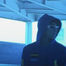 Hör dir Luke an, schau dir Musikvideos an, lies die Biografie, finde Tourdaten und mehr!