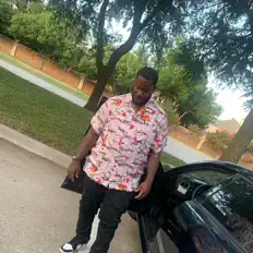 Poslechněte si interpreta $oloRich, sledujte hudební videa, přečtěte si životopis, podívejte se na data turné a další informace.