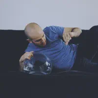 Escucha a undefined, mira videos musicales, lee su biografía, consulta las fechas de las gira y más.