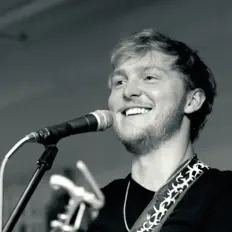 Posłuchaj wykonawcy Ryan Lynch, obejrzyj teledyski, przeczytaj biografię, zobacz daty tras koncertowych i nie tylko!