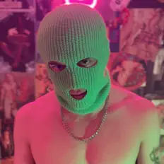 收听 DOORBELL、观看音乐视频、阅读小传、查看巡演日期等 ！