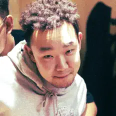 收听 马赫、观看音乐视频、阅读小传、查看巡演日期等 ！