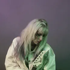 Ascolta Mary Keey, guarda video musicali, leggi la biografia, vedi le date del tour & altro!
