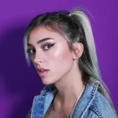 Escucha a NEL, mira videos musicales, lee su biografía, consulta las fechas de las gira y más.