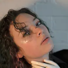 Listen to Andro Queen, watch music videos, read bio, see tour dates & more!