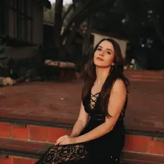 Ascolta Alyssa Ann, guarda video musicali, leggi la biografia, vedi le date del tour & altro!