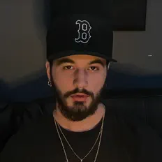 收听 Khari!、观看音乐视频、阅读小传、查看巡演日期等 ！