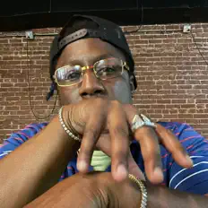 EntrigueAce을(를) 듣고, 뮤직 비디오를 보고, 약력을 읽고, 투어 일정 등을 확인하세요!