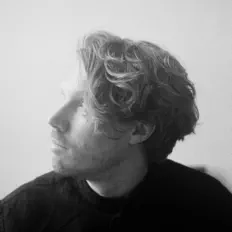 聆聽 Simon Goff、觀看音樂影片、閱讀小傳、查看巡演日期等！