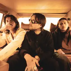 Ascolta The Lonesomes, guarda video musicali, leggi la biografia, vedi le date del tour & altro!