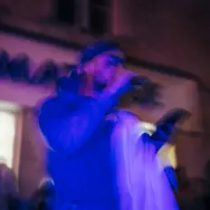 Poslechněte si interpreta Django De Cayenne, sledujte hudební videa, přečtěte si životopis, podívejte se na data turné a další informace.