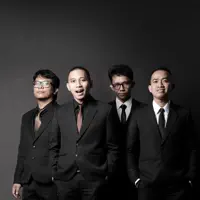 Dengarkan undefined, tonton video musik, baca bio, lihat tanggal tur & lainnya!