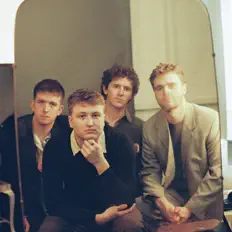 Escucha a Cucamaras, mira videos musicales, lee su biografía, consulta las fechas de las gira y más.