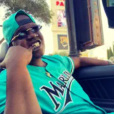 Ακούστε περιεχόμενο από Lem0n, παρακολουθήστε μουσικά βίντεο, διαβάστε το βιογραφικό, δείτε ημερομηνίες περιοδείας, και πολλά ακόμη!