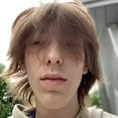 AlienHeadBillを聴いたり、ミュージックビデオを鑑賞したり、経歴やツアー日程などを確認したりしましょう！