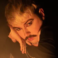 Evan Slays: песни, клипы, биография, даты выступлений и многое другое.