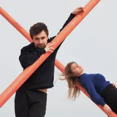 Écoutez F&A, regardez des vidéoclips, lisez la biographie, consultez les dates de tournée et plus encore !