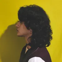 Escucha a undefined, mira videos musicales, lee su biografía, consulta las fechas de las gira y más.