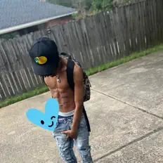 Ouça Bjnotnothin, assista a videoclipes, leia a biografia, veja as datas das turnês e mais!