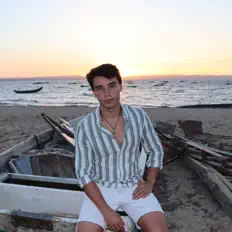 收听 João Gonçalves、观看音乐视频、阅读小传、查看巡演日期等 ！