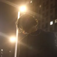 收听 RIN SS、观看音乐视频、阅读小传、查看巡演日期等 ！