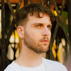 Dengarkan Charles Oliver, tonton video musik, baca bio, lihat tanggal tur & lainnya!