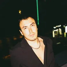 收听 ENNIO、观看音乐视频、阅读小传、查看巡演日期等 ！