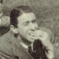 undefinedを聴いたり、ミュージックビデオを鑑賞したり、経歴やツアー日程などを確認したりしましょう！