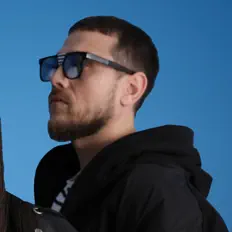 Ouça The Code, assista a videoclipes, leia a biografia, veja as datas das turnês e mais!
