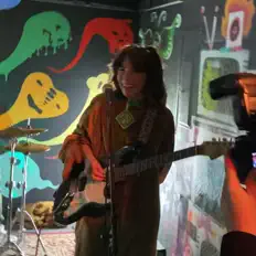 Listen to Mia Gardner, watch music videos, read bio, see tour dates & more!