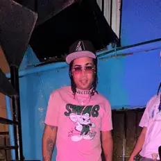 收听 Rulay Julian、观看音乐视频、阅读小传、查看巡演日期等 ！