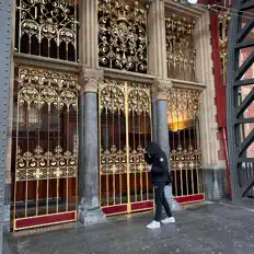 Dengarkan dru, tonton video musik, baca bio, lihat tanggal tur & lainnya!