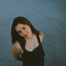 Ascolta Pia, guarda video musicali, leggi la biografia, vedi le date del tour & altro!