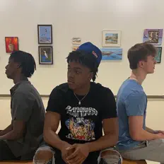 Hör dir Double C an, schau dir Musikvideos an, lies die Biografie, finde Tourdaten und mehr!