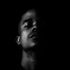 ruzzztydeepを聴いたり、ミュージックビデオを鑑賞したり、経歴やツアー日程などを確認したりしましょう！