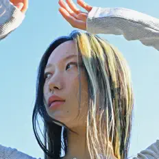Listen to Jeong Jia, watch music videos, read bio, see tour dates & more!