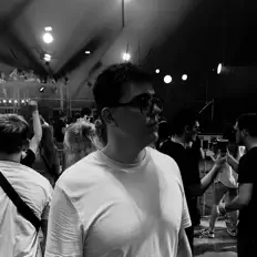 Dengarkan Mantle, tonton video musik, baca bio, lihat tanggal tur & lainnya!
