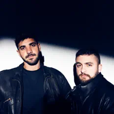 Listen to Clüb De Combat, watch music videos, read bio, see tour dates & more!