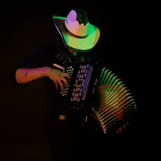 Luis Diego सुनें, म्यूज़िक वीडियो देखें, बायो पढ़ें, दौरे की तारीखें और बहुत कुछ देखें!