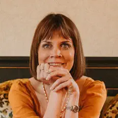 Listen to Ginny Owens, watch music videos, read bio, see tour dates & more!
