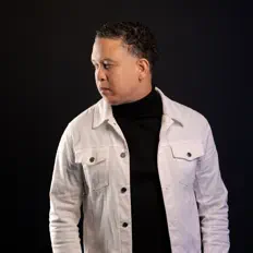 Listen to Reuben Van Lierop, watch music videos, read bio, see tour dates & more!