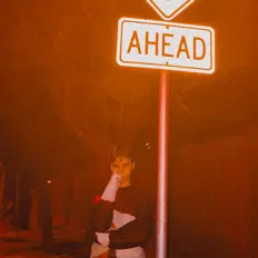 Poslechněte si interpreta Leshaun, sledujte hudební videa, přečtěte si životopis, podívejte se na data turné a další informace.