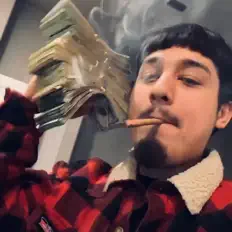 Escucha a YNIC Brando, mira videos musicales, lee su biografía, consulta las fechas de las gira y más.