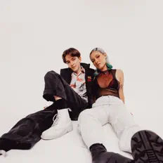 Ouça youproblem, assista a videoclipes, leia a biografia, veja as datas das turnês e mais!